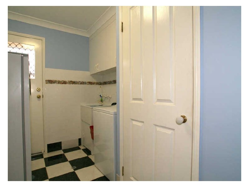 19 Monavale Court, Sandstone Point QLD 4511