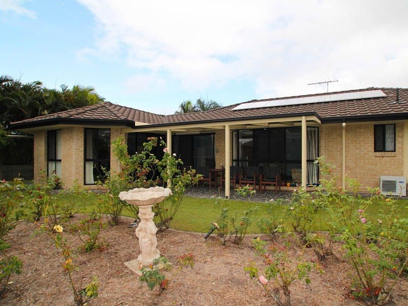 19 Monavale Court, Sandstone Point QLD 4511