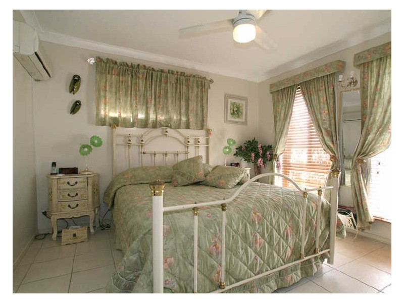 129 Carpenter Way, Sandstone Point QLD 4511