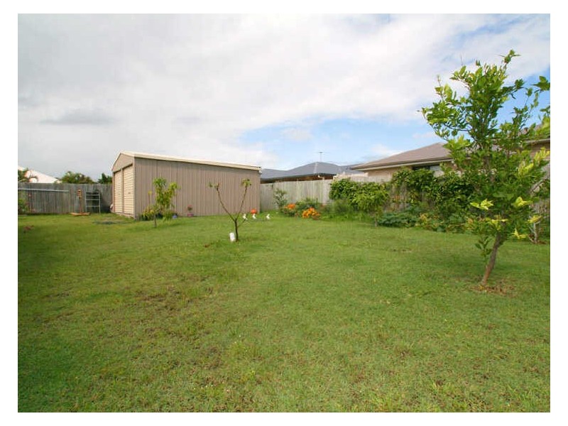 129 Carpenter Way, Sandstone Point QLD 4511