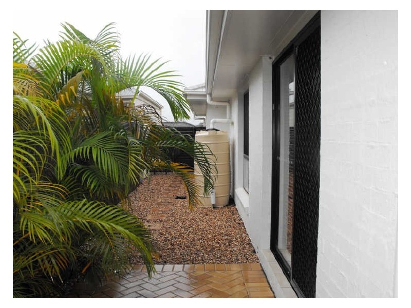 30 Corrimal Place, Sandstone Point QLD 4511