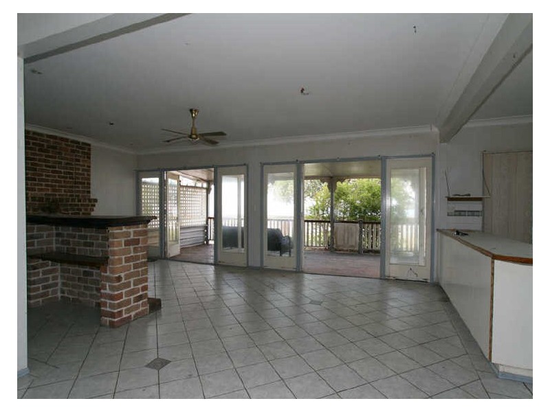 233&235 Welsby Parade, Bongaree QLD 4507