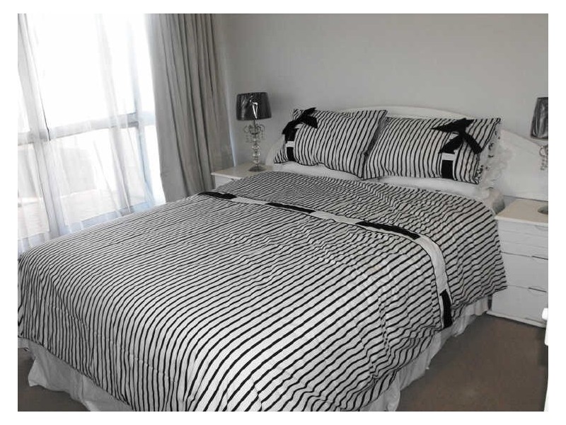 9B Spinnaker Drive, Sandstone Point QLD 4511