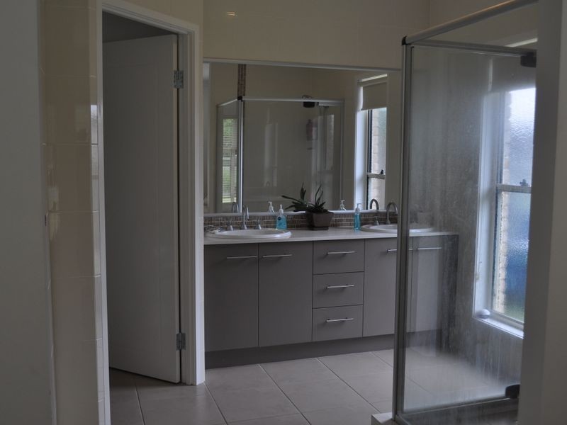 18 Kooringal Way, Sandstone Point QLD 4511