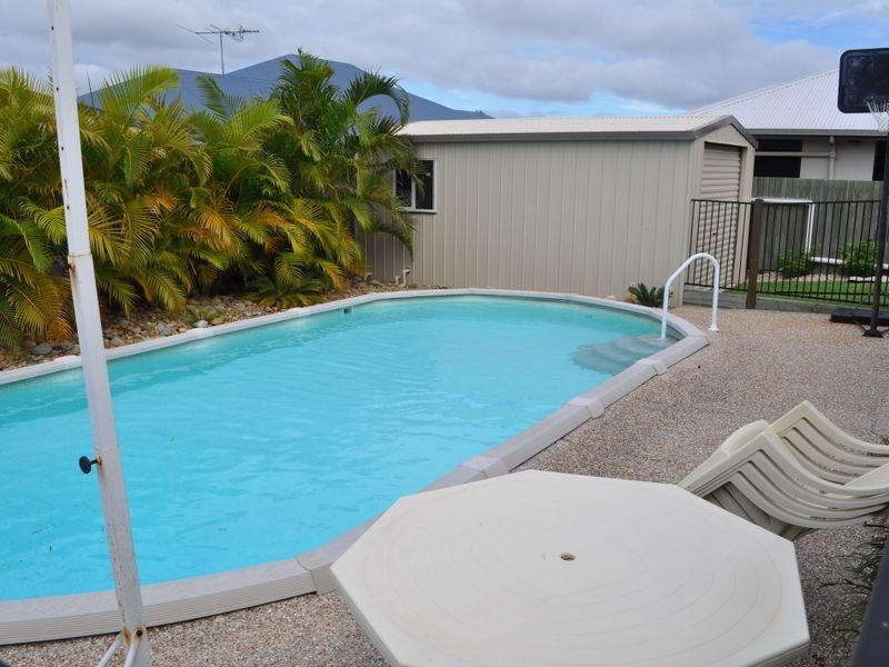 18 Kooringal Way, Sandstone Point QLD 4511