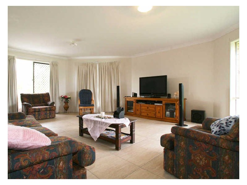 14 Bondi Court, Sandstone Point QLD 4511