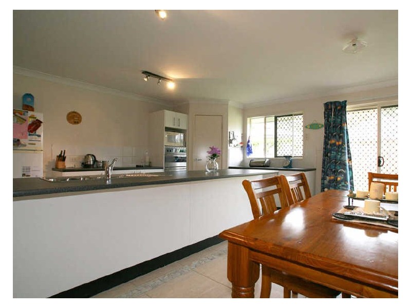 14 Bondi Court, Sandstone Point QLD 4511