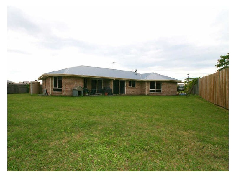 14 Bondi Court, Sandstone Point QLD 4511