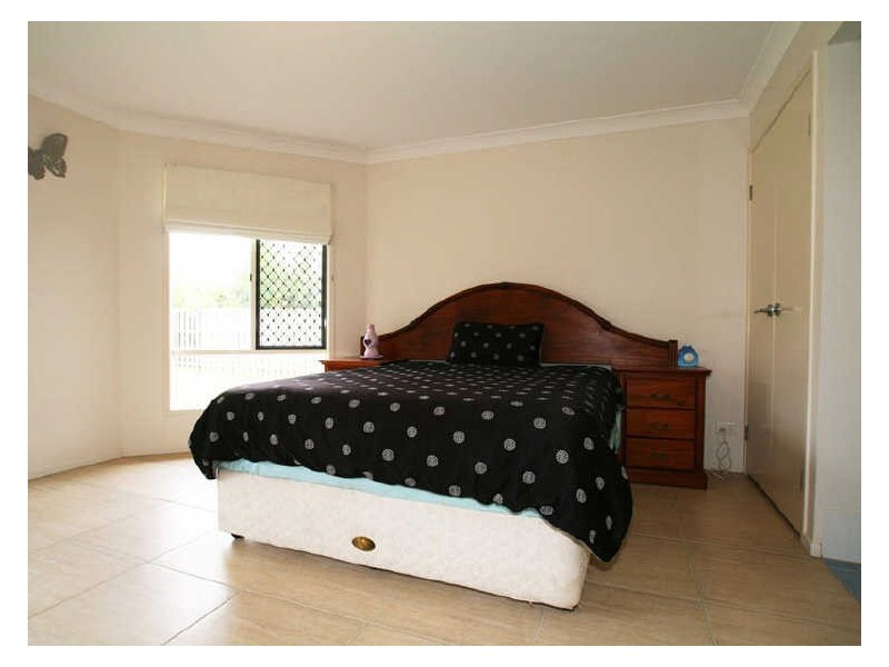 14 Bondi Court, Sandstone Point QLD 4511