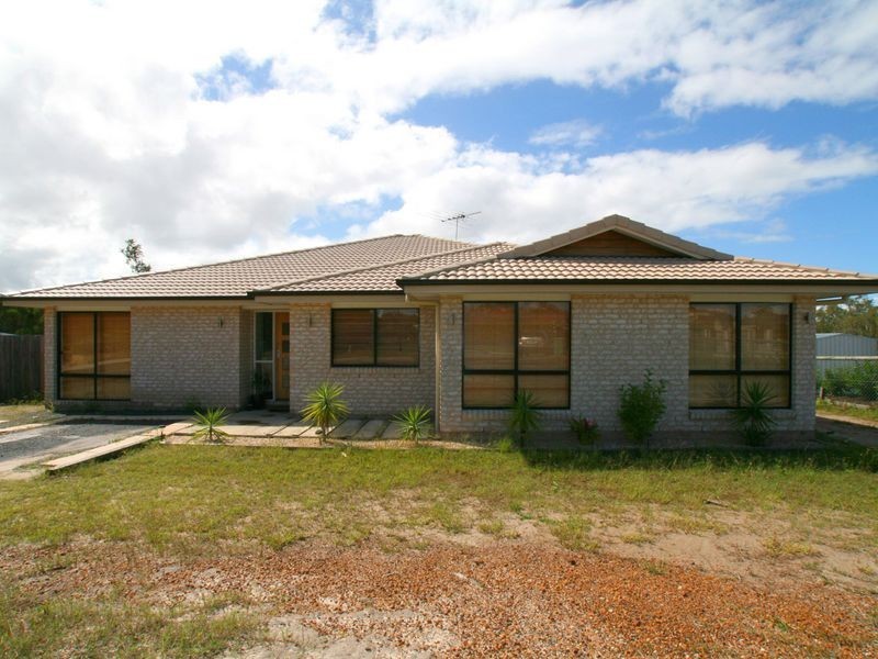 13 Scaroni Court, Ningi QLD 4511