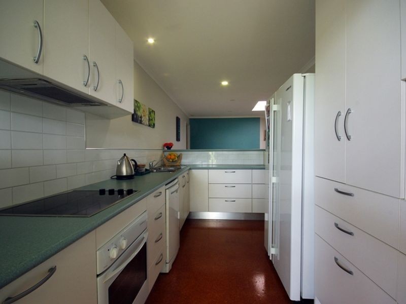 6B Spinnaker Drive, Ningi QLD 4511