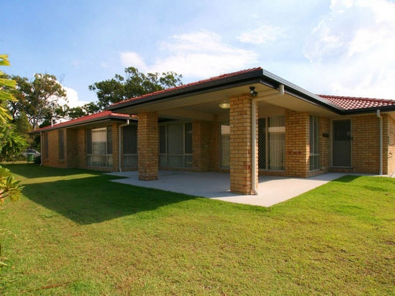 30 Kooringal Way, Sandstone Point QLD 4511
