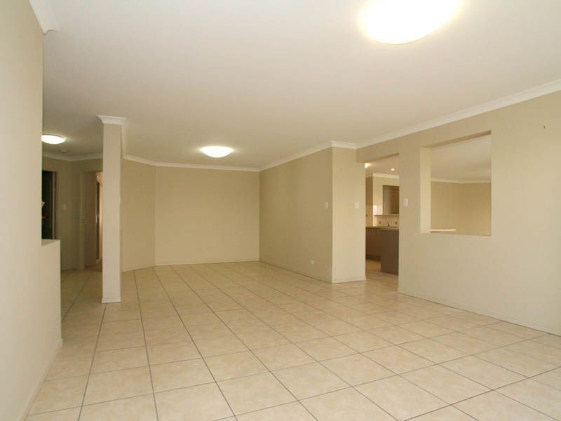 30 Kooringal Way, Sandstone Point QLD 4511