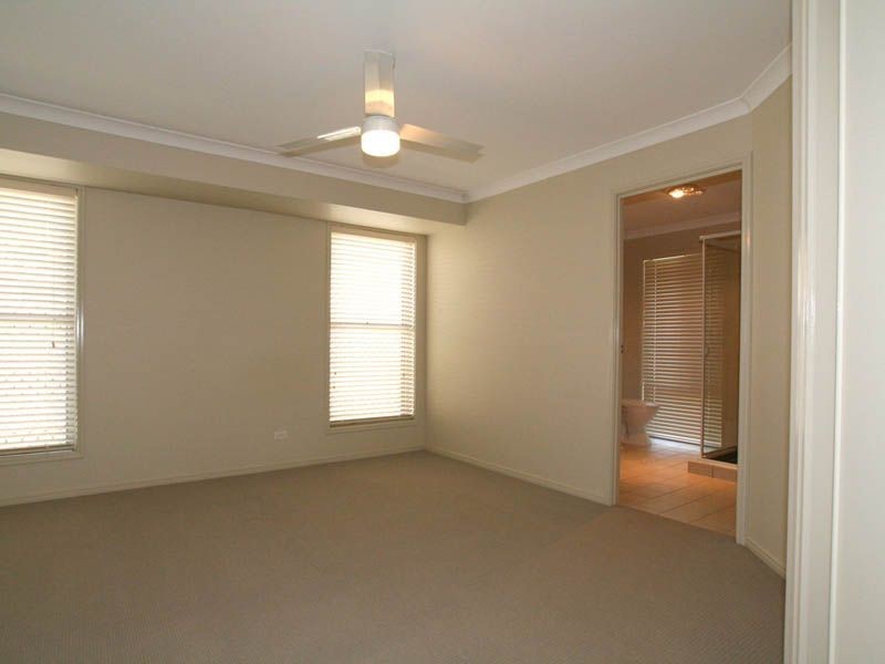 30 Kooringal Way, Sandstone Point QLD 4511