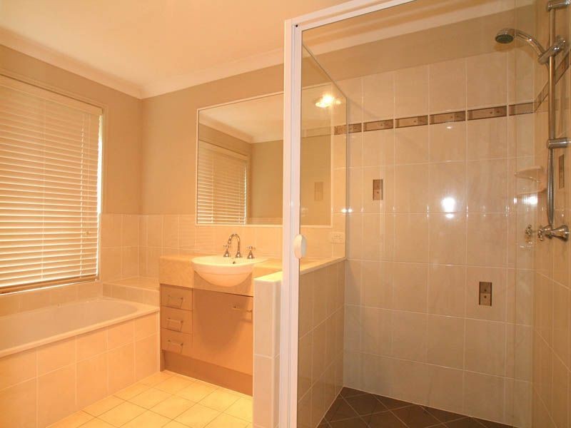 30 Kooringal Way, Sandstone Point QLD 4511