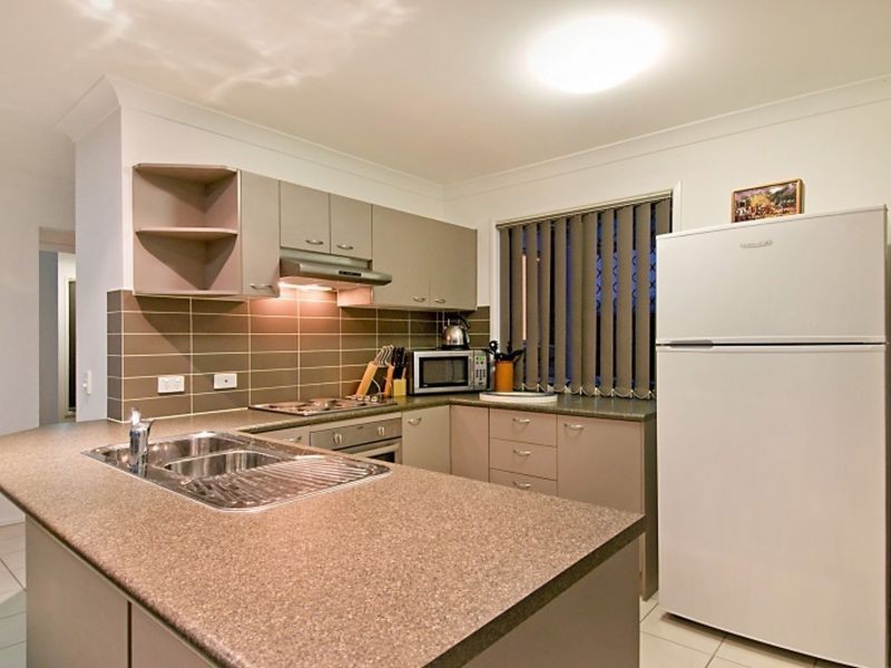 23 Eimeo Place, Sandstone Point QLD 4511