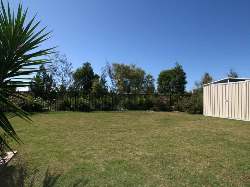 28 Gecko Place, Ningi QLD 4511