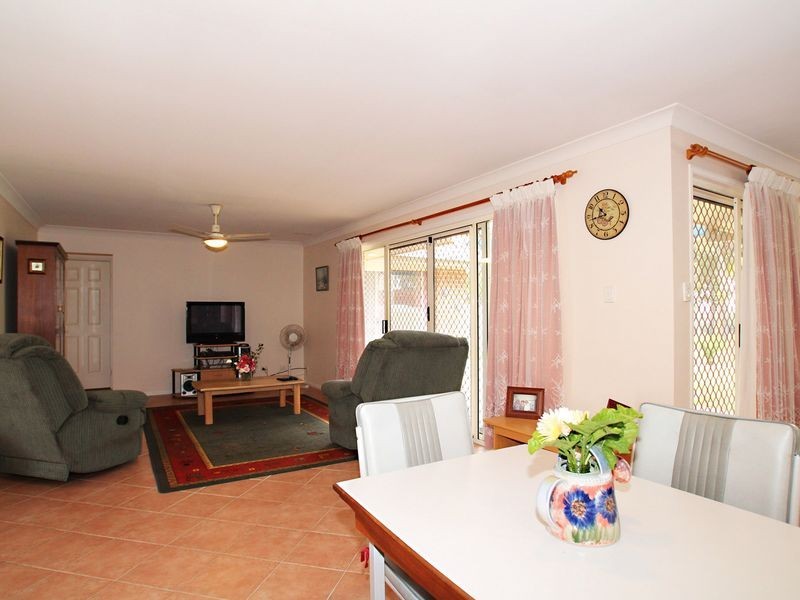 18 Kirk Place, Sandstone Point QLD 4511