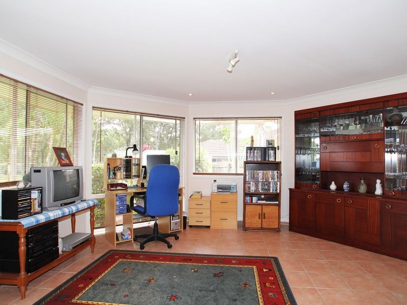 18 Kirk Place, Sandstone Point QLD 4511