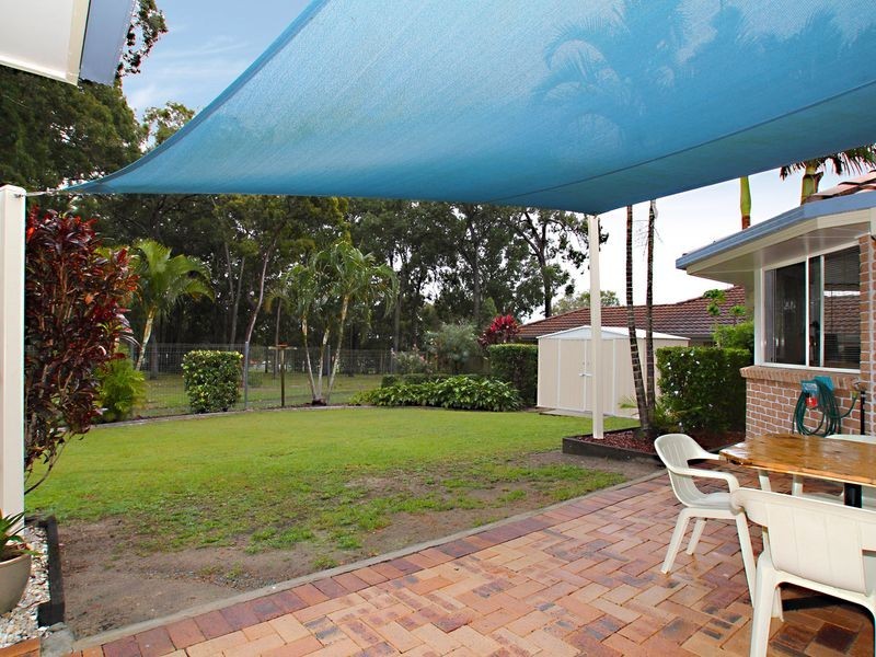 18 Kirk Place, Sandstone Point QLD 4511
