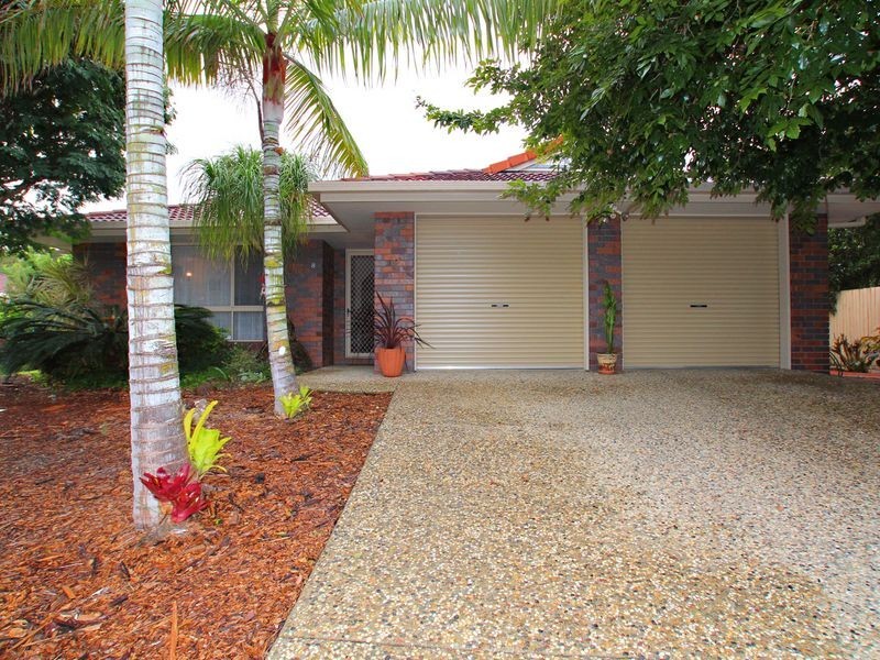 8 Lancaster Place, Sandstone Point QLD 4511