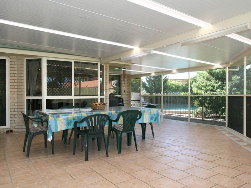 14 Carter Court, Sandstone Point QLD 4511