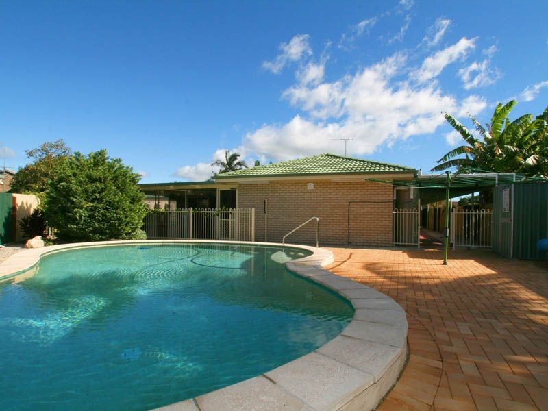 14 Carter Court, Sandstone Point QLD 4511