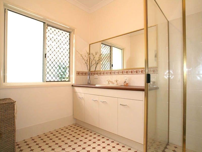 50 Carpenter Way, Sandstone Point QLD 4511