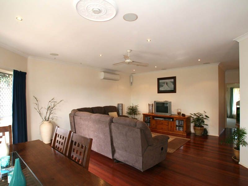 50 Carpenter Way, Sandstone Point QLD 4511