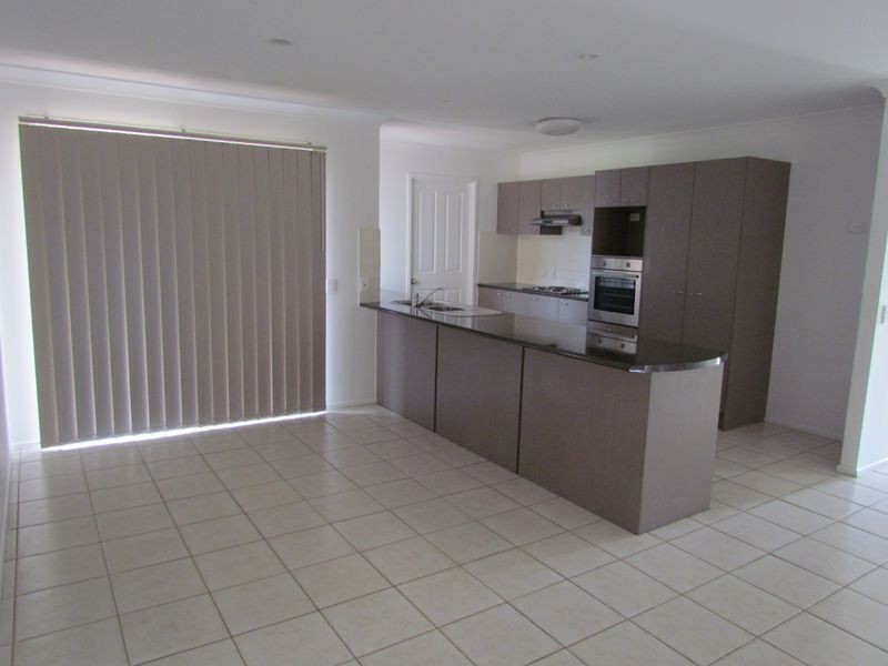 Sandstone Point QLD 4511