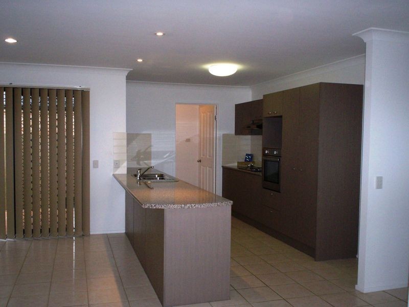Sandstone Point QLD 4511