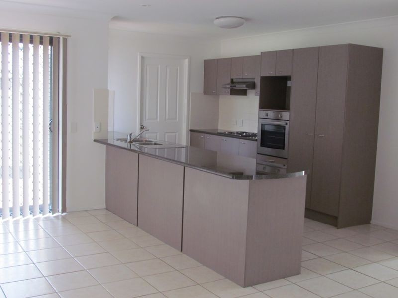 Sandstone Point QLD 4511