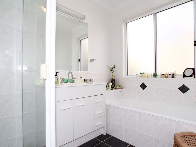 40 Seaforth Street, Sandstone Point QLD 4511