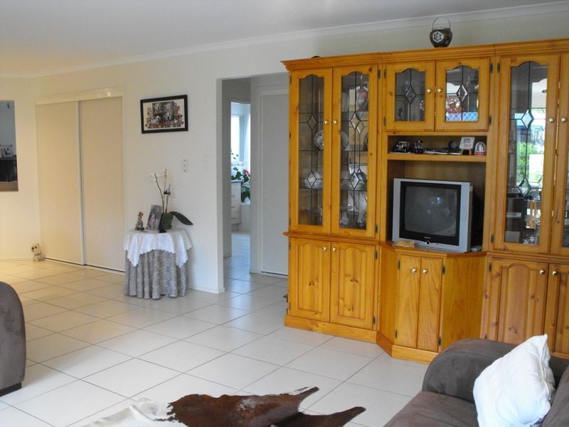 43 Corrimal Place, Sandstone Point QLD 4511