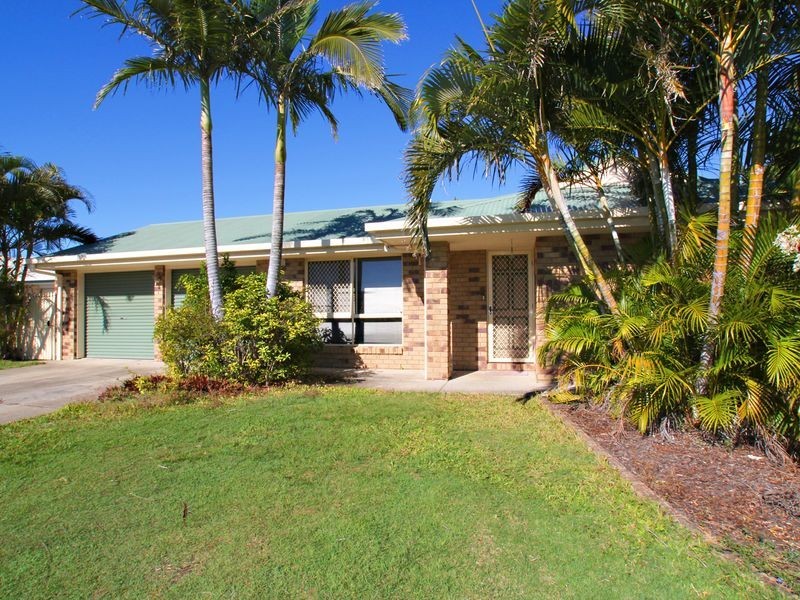 4 Squire Place, Sandstone Point QLD 4511