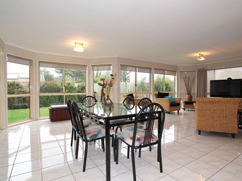 183 Bestmann Road East, Sandstone Point QLD 4511