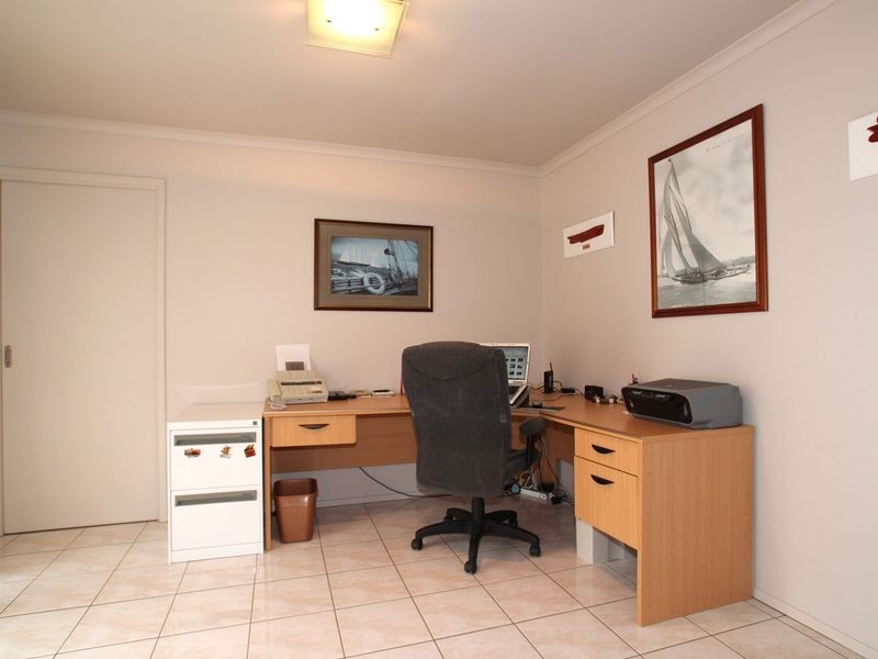 183 Bestmann Road East, Sandstone Point QLD 4511