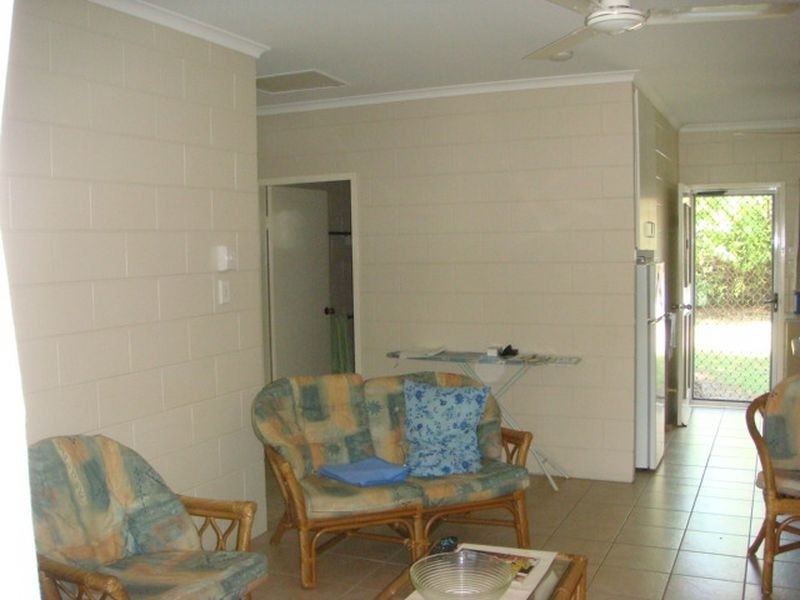 3/222 Fearnley Street, Parramatta Park QLD 4870