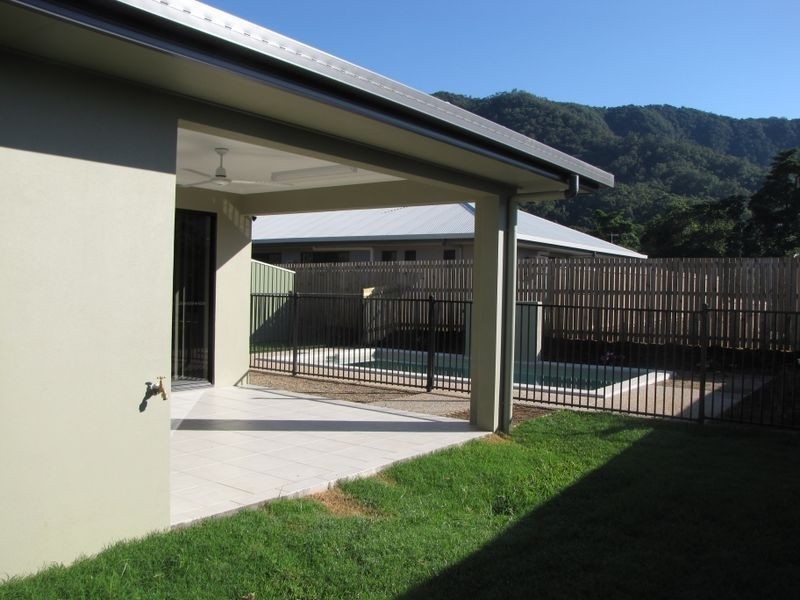16 Ainscow Drive, Bentley Park QLD 4869