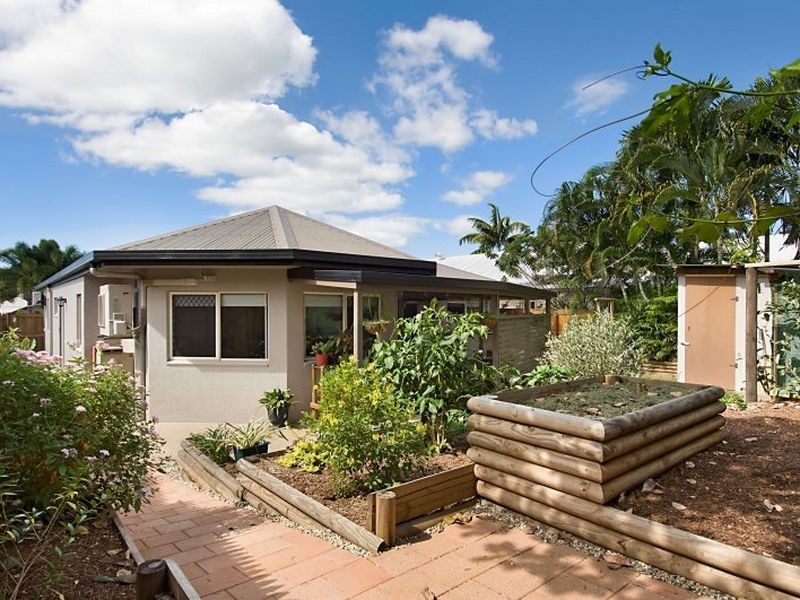 16 Roma Close, Mount Sheridan QLD 4868