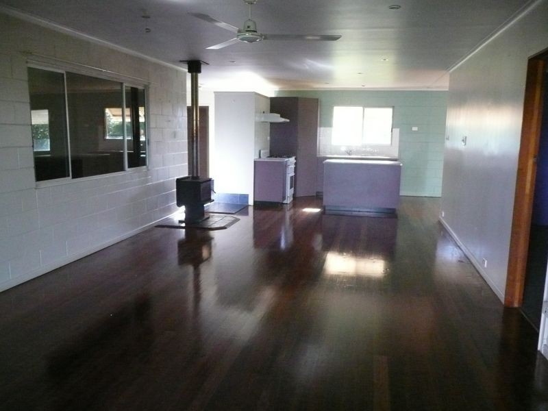 3 Jacaranda Drive, Yungaburra QLD 4884