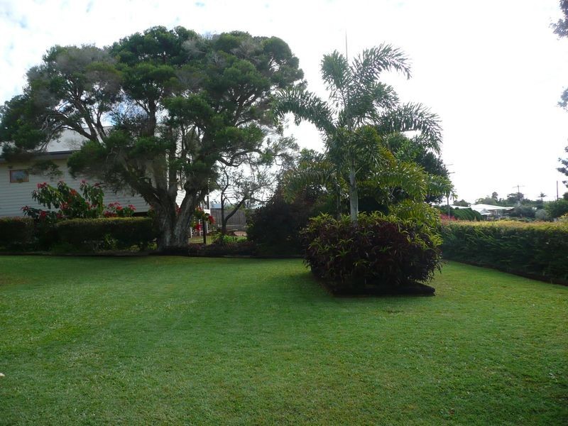 32 Currawong Avenue, Yungaburra QLD 4884