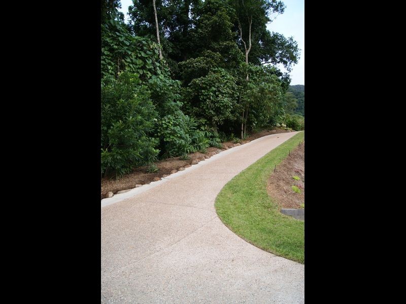 19 Lum Jim Street, Redlynch QLD 4870