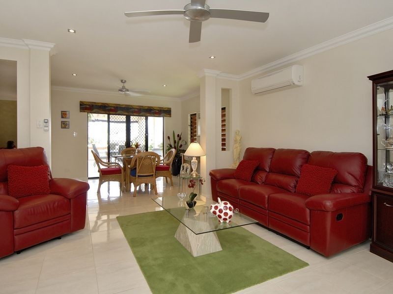 96 McFarlane Drive, Kanimbla QLD 4870