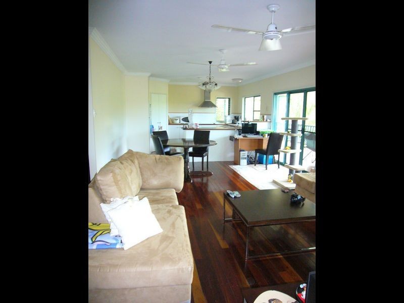 9 Mangosteen Close, Smithfield QLD 4878