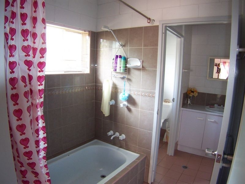 15 Beagle Close, Bentley Park QLD 4869