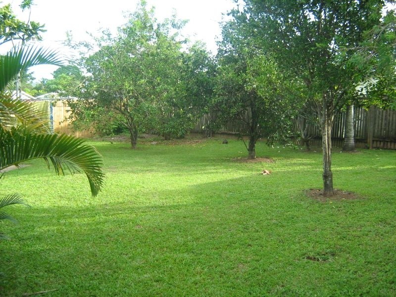 15 Beagle Close, Bentley Park QLD 4869