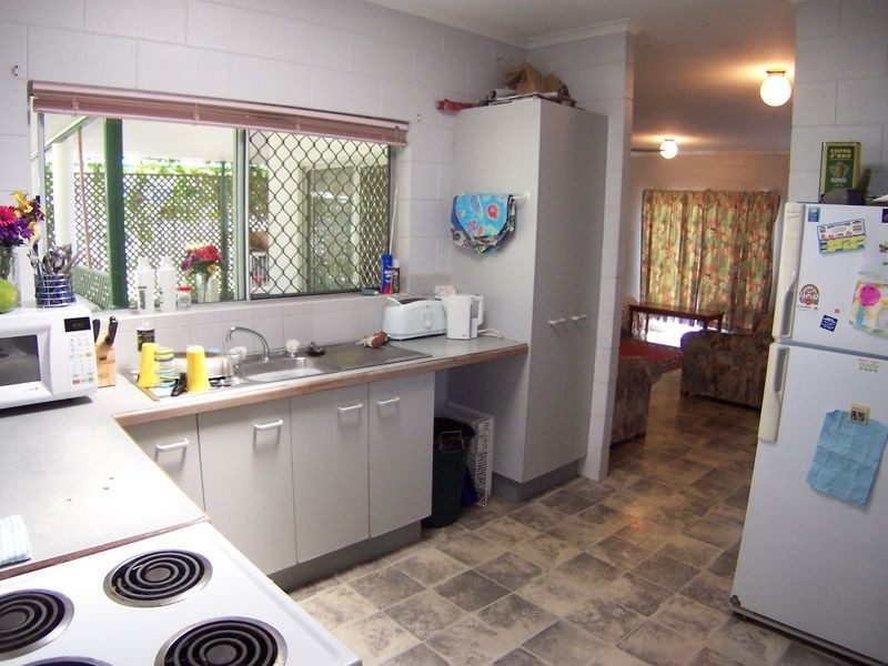 15 Beagle Close, Bentley Park QLD 4869