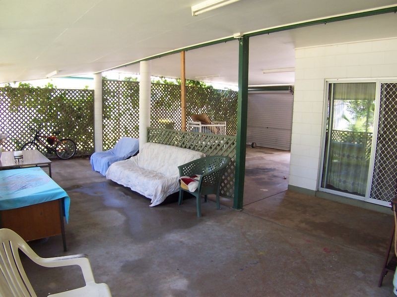 15 Beagle Close, Bentley Park QLD 4869