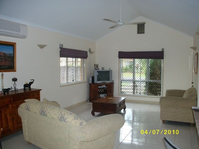 185 Robert Road, Bentley Park QLD 4869